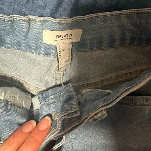 Forever 21 Light Blue Wide Leg Jeans - Picture 5 of 5